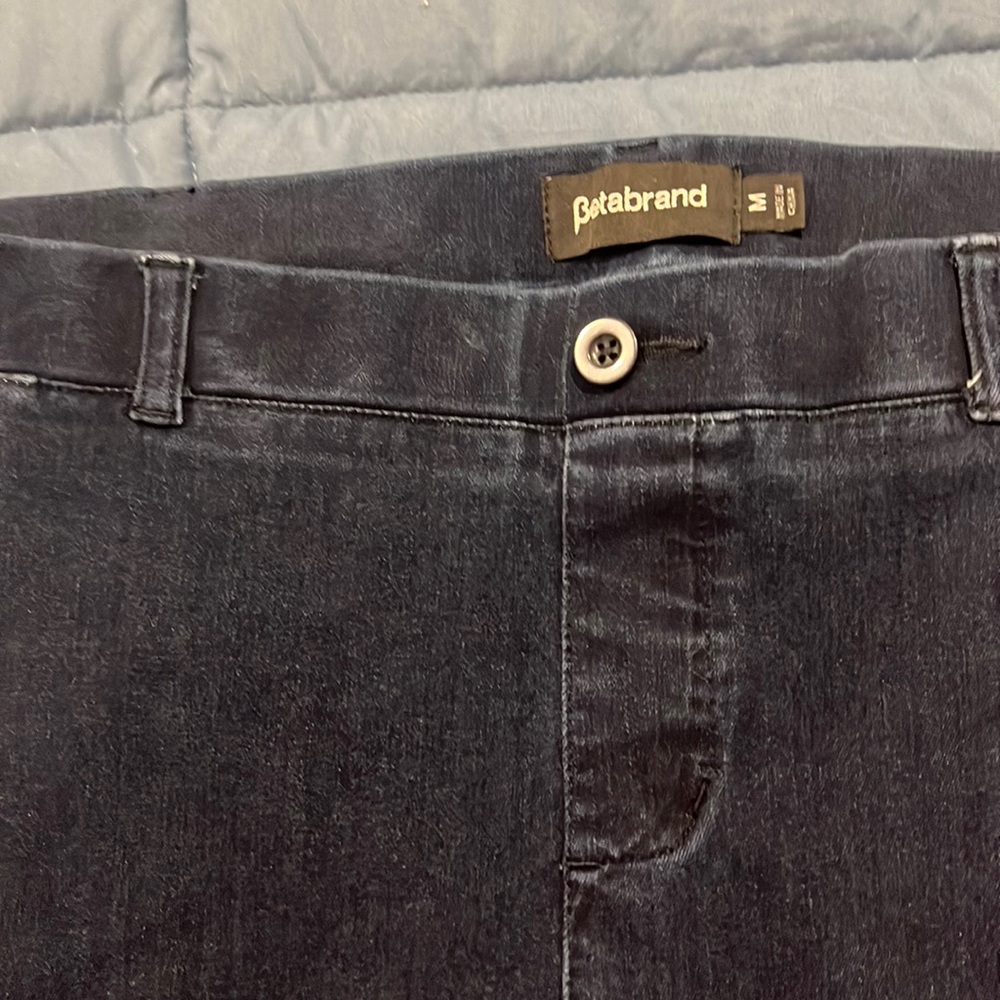 Beta brand skinny jeans size medium